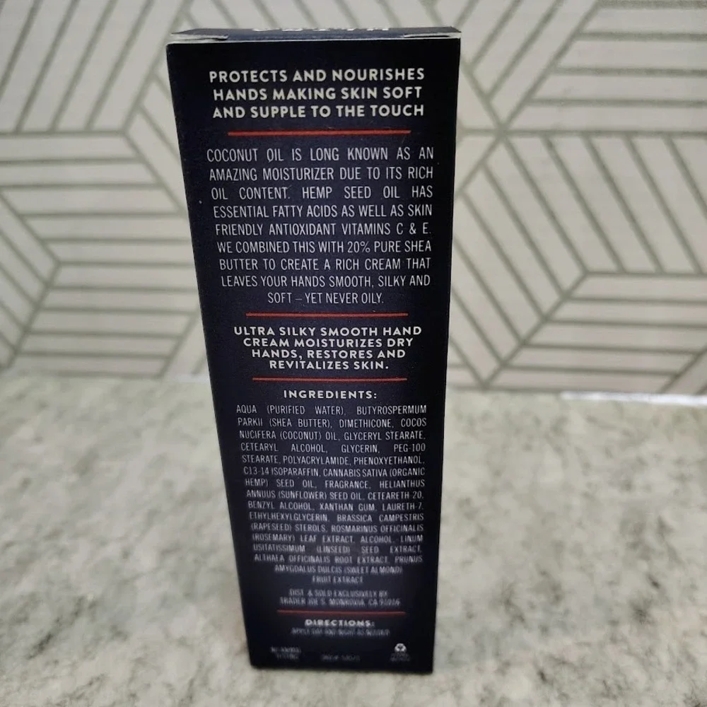 Trader Joe's Ultra Moisturizing Hand Cream/ Shea Butter Coconut Oil /3oz/ New